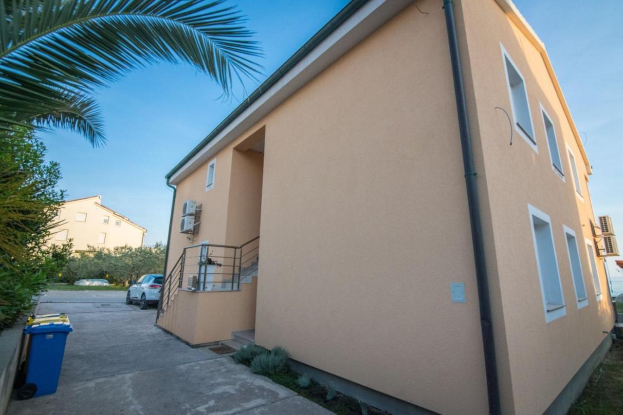 Apartment Traversa Novalja Εξωτερικό φωτογραφία